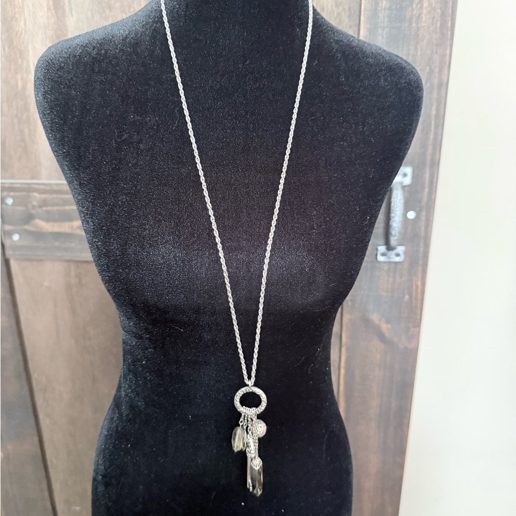 Lia Sophia Retired Silver Charm Necklace 25$